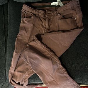 Duer maroon pants